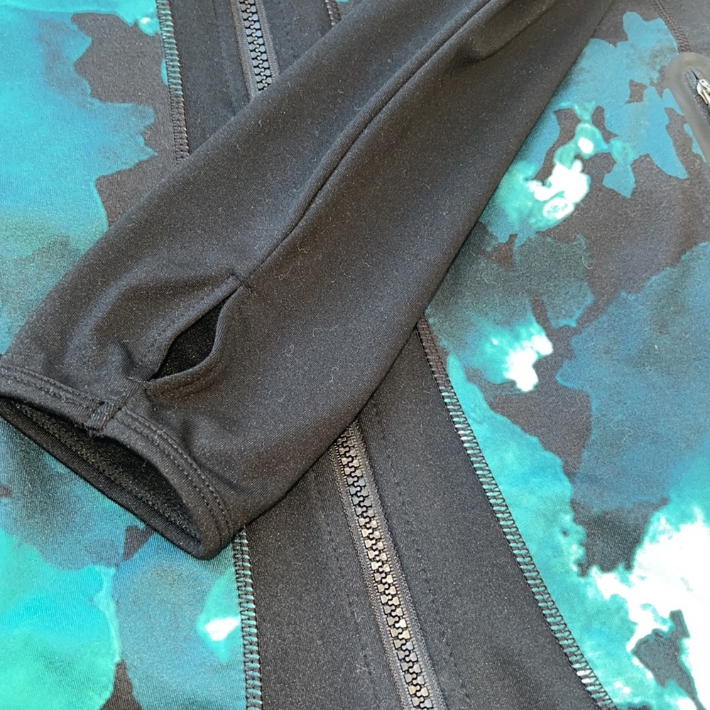 Fabletics zip up top - Picture 6 of 9